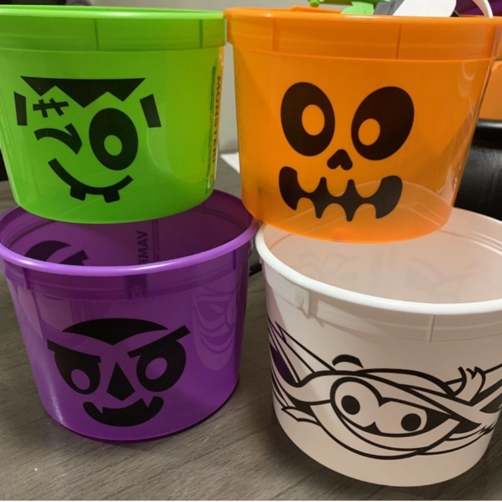 2023 McDonald's Halloween Bucket Pail Classic Boo Bucket Happy Meal Complete Set